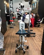 Стул-седло с подлокотниками от компании Ergotrade на выставке Dental Expo в апреле 2021